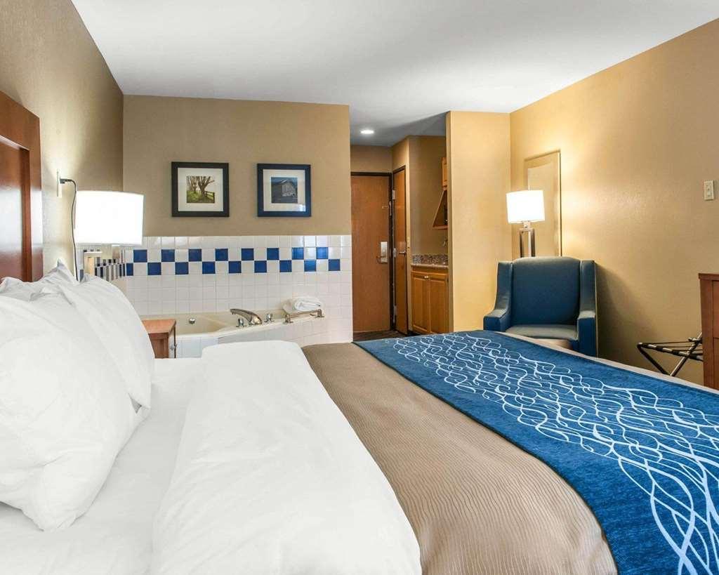 Comfort Inn & Suites Napoleon Kamer foto
