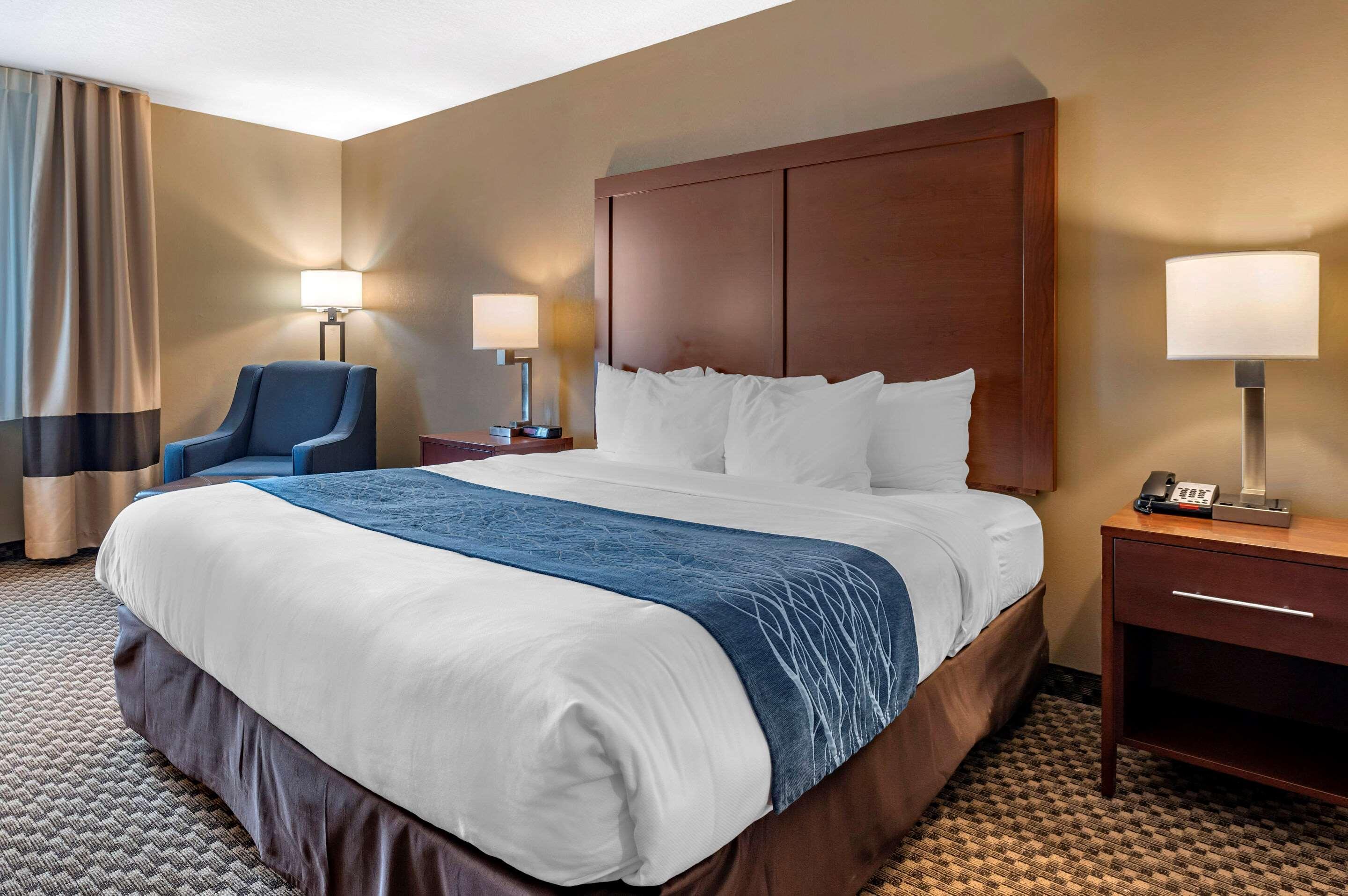 Comfort Inn & Suites Napoleon Buitenkant foto