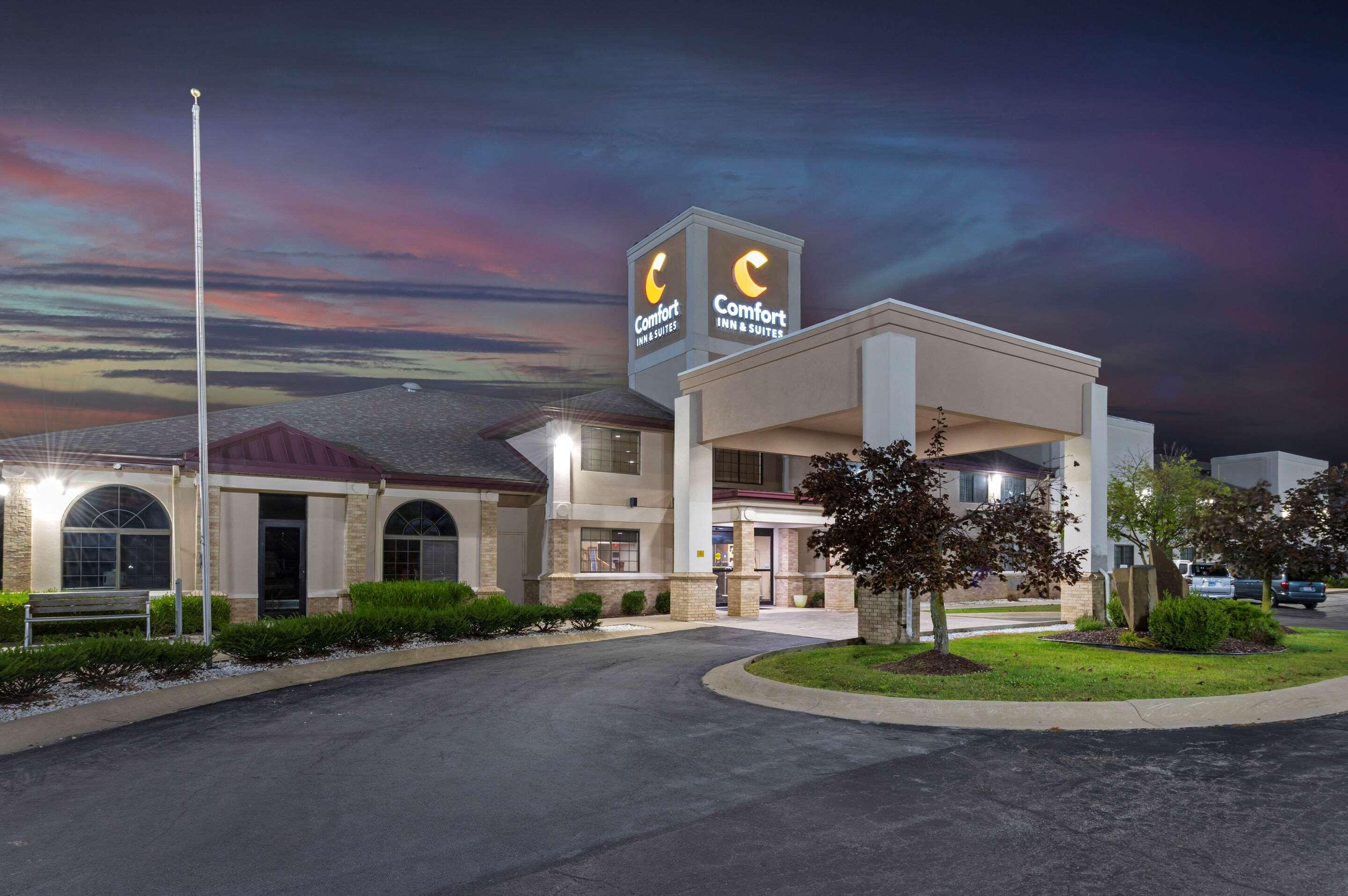 Comfort Inn & Suites Napoleon Buitenkant foto