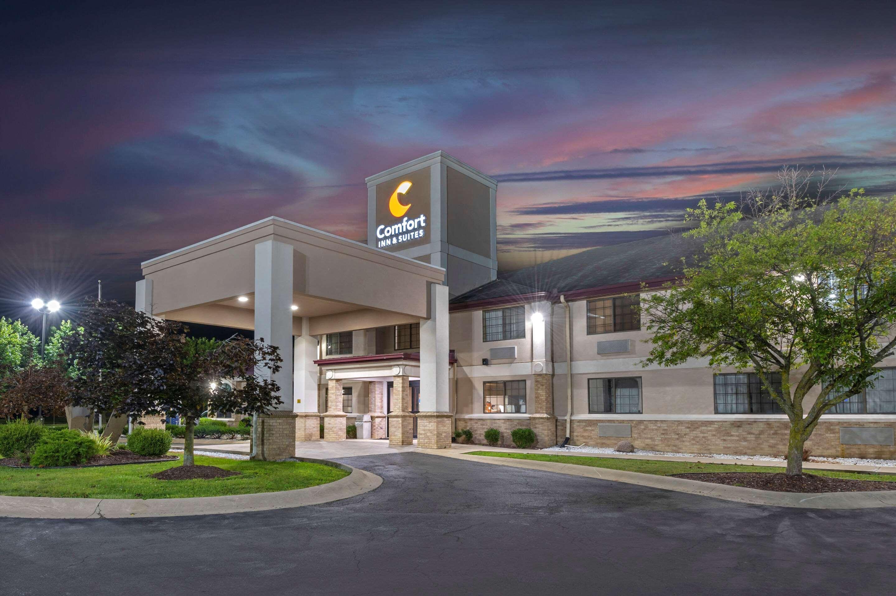 Comfort Inn & Suites Napoleon Buitenkant foto