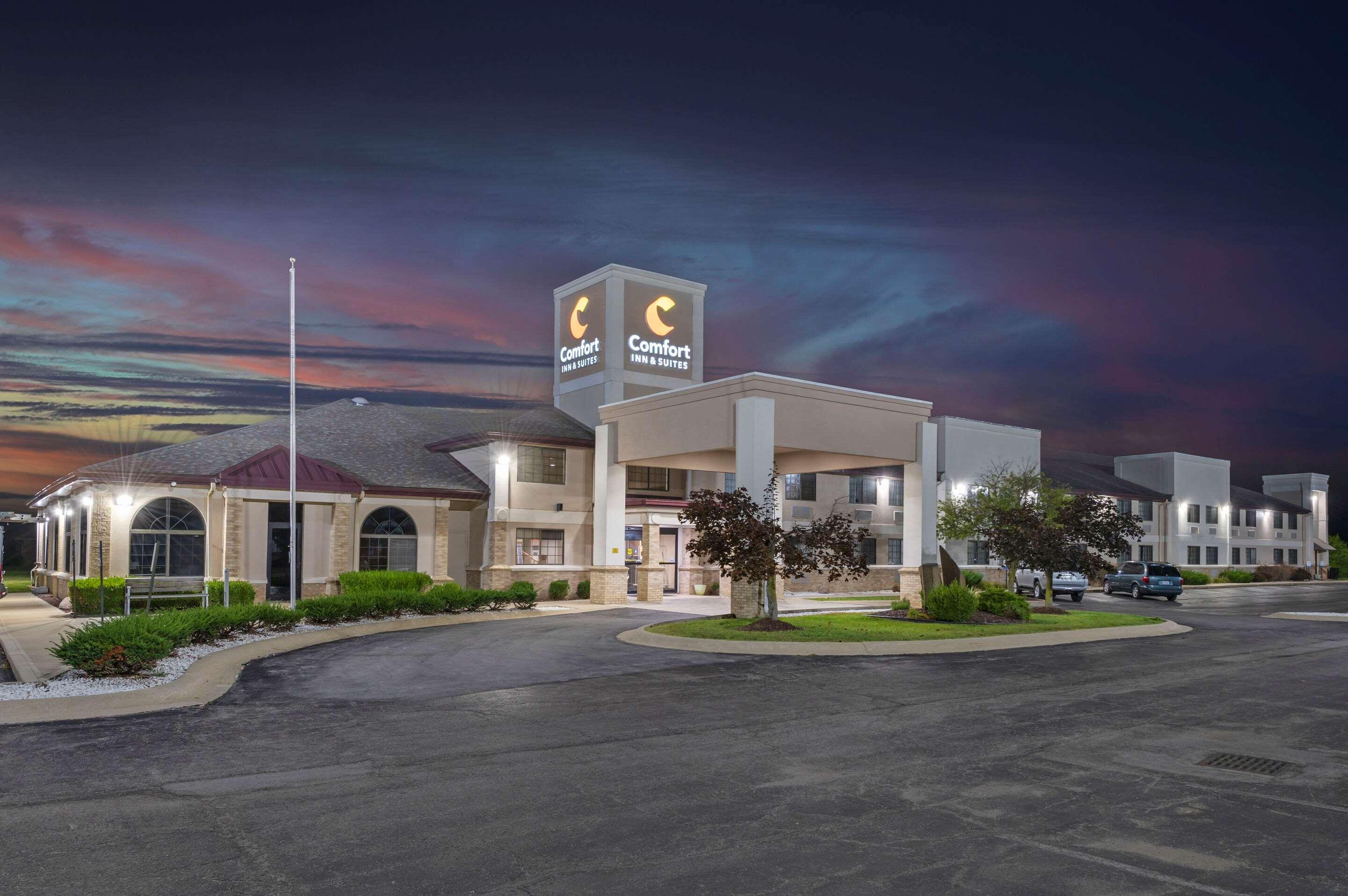 Comfort Inn & Suites Napoleon Buitenkant foto