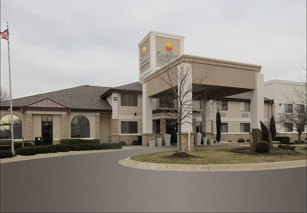 Comfort Inn & Suites Napoleon Buitenkant foto